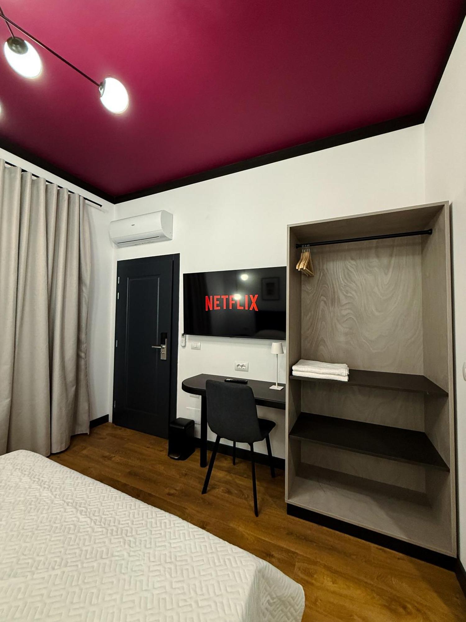 Apartamento Tirana Days Free Parking Habitación foto